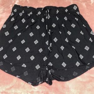 H&M divided collection linen shorts